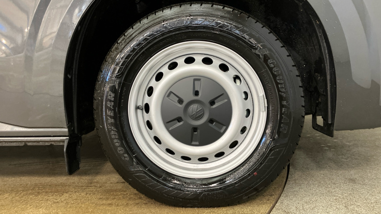 Volkswagen Transporter T28 Lwb Diesel 2.0 TDI 110 Commerce Plus Van